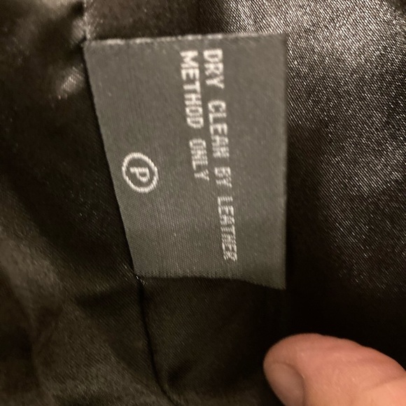 Genuine Leather Jacket w/ Rhinestone Buttons by Pamela McCoy. Size Large. Black - Picture 14 of 14